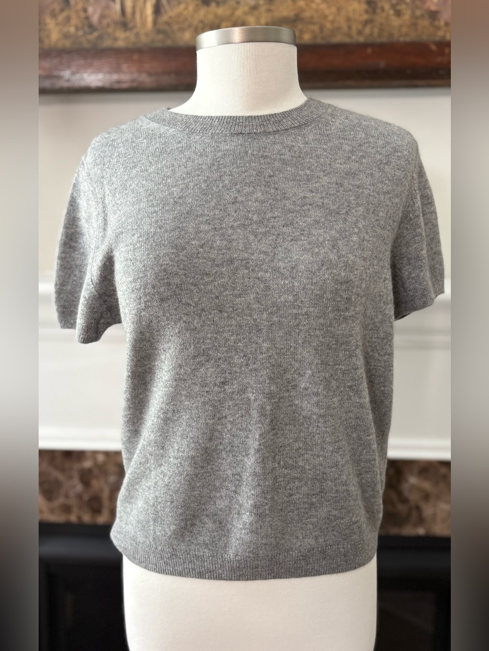 Quince 100% Mongolian Cashmere Short Sleeve Tee Sweater Heather Grey M